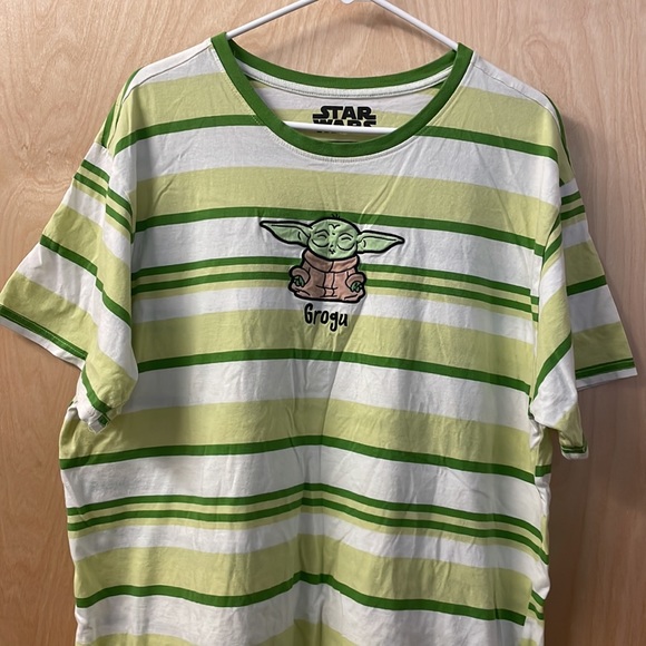 NWOT Star Wars Our Universe short sleeved shirt. Character Grogu. Size 2X. - Picture 2 of 14